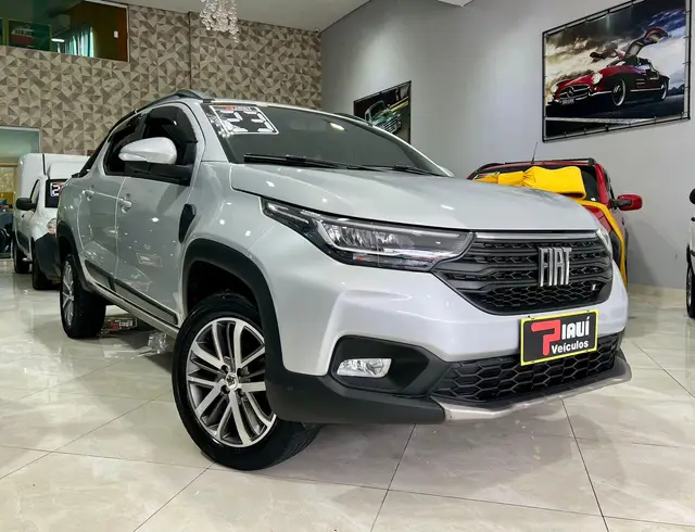 Carro Fiat Strada 2023 Volcano 1.3 8V CD AT