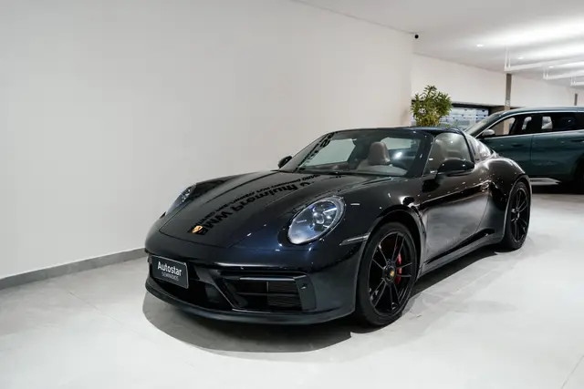 Carro Porsche 911 2023 Targa 4 GTS 3.0