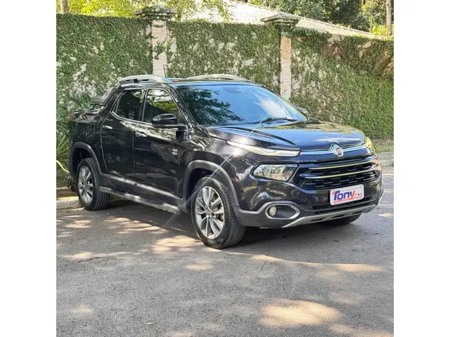 Carro Fiat Toro 2019 Volcano 2.0 diesel AT9 4x4
