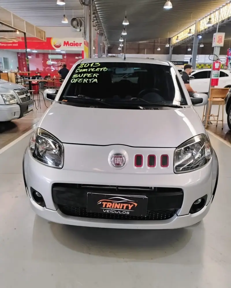 Fiat Uno Sporting 1.4 8V (Flex) 4p