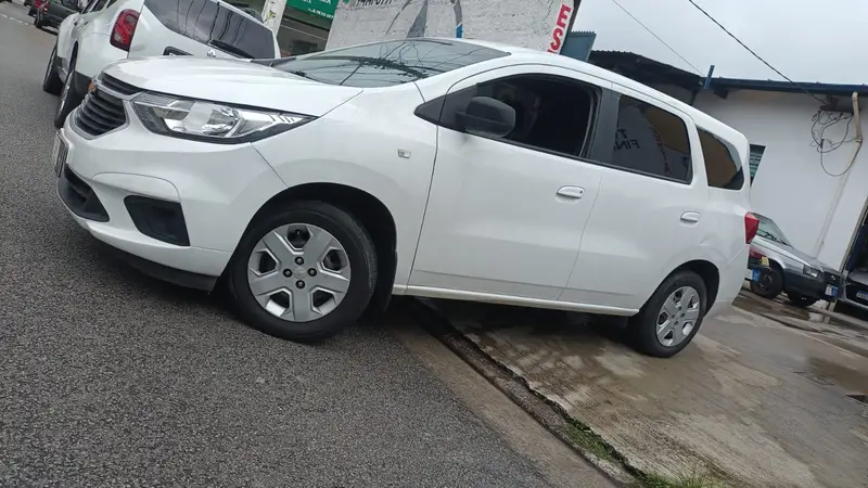 Chevrolet Spin LS 1.8 5S (Flex)