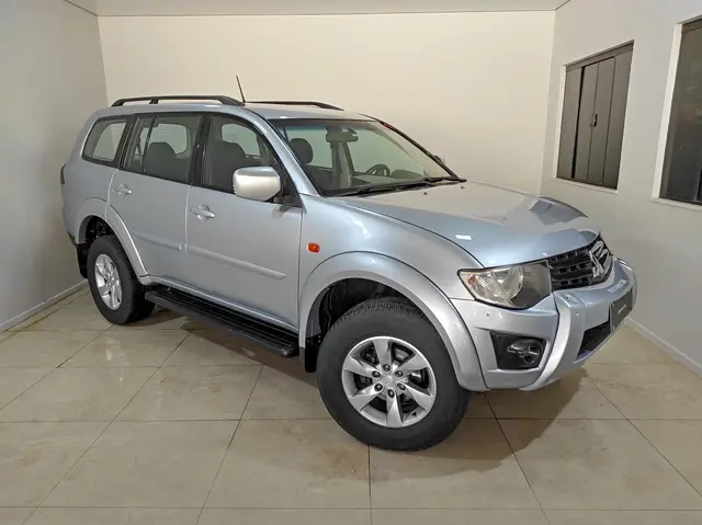 Carro Mitsubishi Pajero 2018 3.2 DI-D HD 4WD
