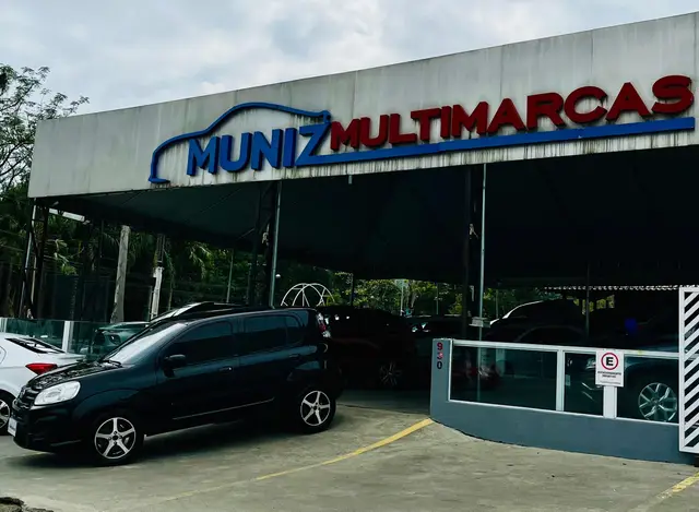 Carro Fiat Uno 2017 Attractive 1.0 (Flex) 4p
