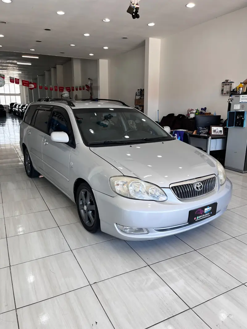 Toyota Corolla Fielder 1.8 16V (aut)