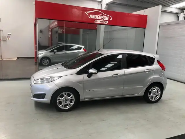 Carro Ford New Fiesta Hatch 2015 New Fiesta SE 1.6 16V