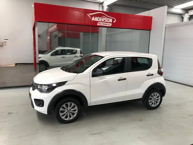Carro Fiat Mobi 2024 Trekking 1.0