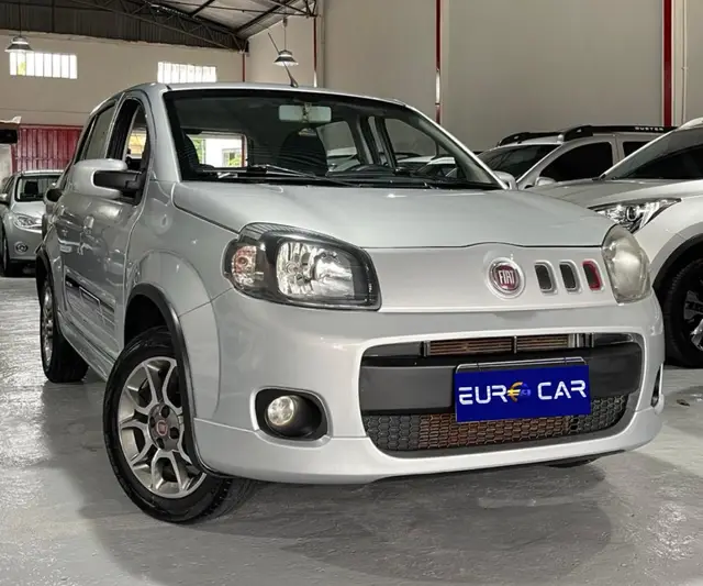 Carro Fiat Uno 2012 Sporting 1.4 8V (Flex) 2p