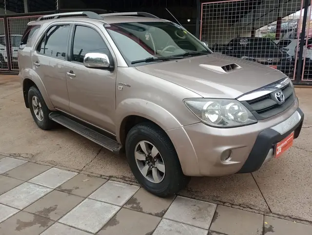 Carro Toyota Hilux SW4 2008 SRV 4x4 3.0 Turbo  (aut)