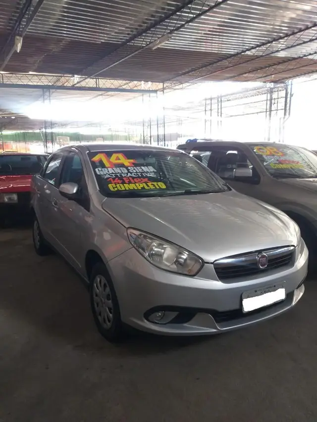 Carro Fiat Grand Siena 2014 Evo Attractive 1.4 8V (Flex)