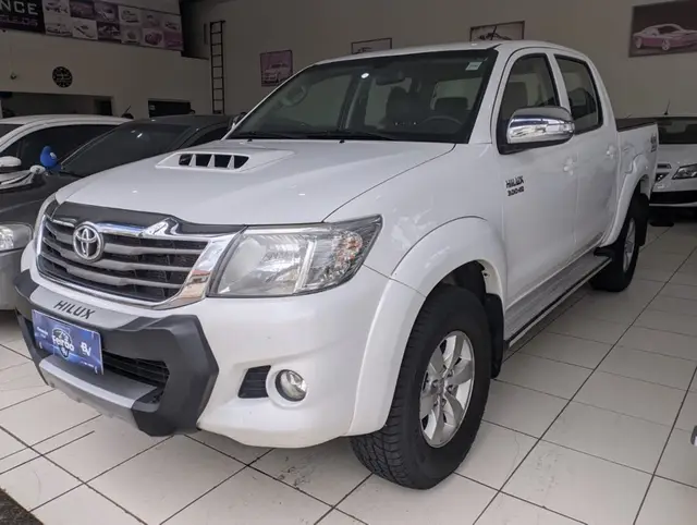 Carro Toyota Hilux Cabine Dupla 2015 Hilux 3.0 TDI 4x4 CD SRV (Aut)