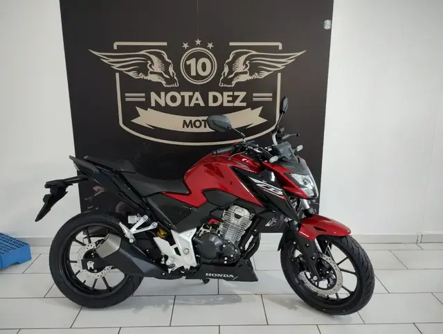 Moto Honda CB 300F Twister 2025 (ABS)