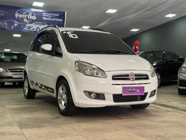 Carro Fiat Idea 2016 Attractive 1.4 8V (Flex)