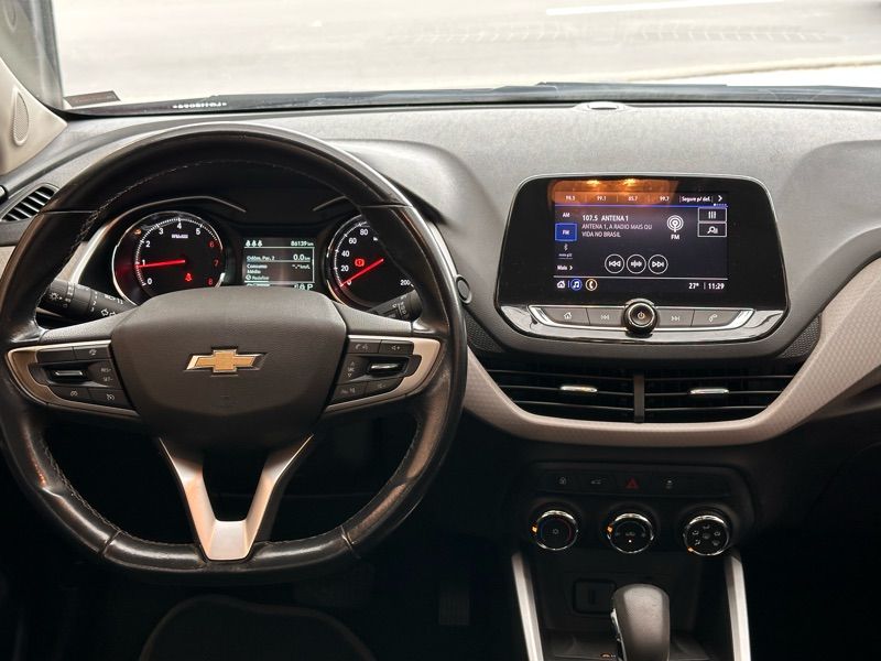 Chevrolet Onix Plus