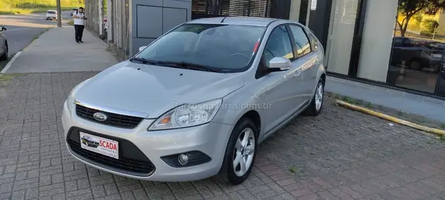 Carro Ford Focus Hatch 2013 GLX 2.0 16V (Flex)