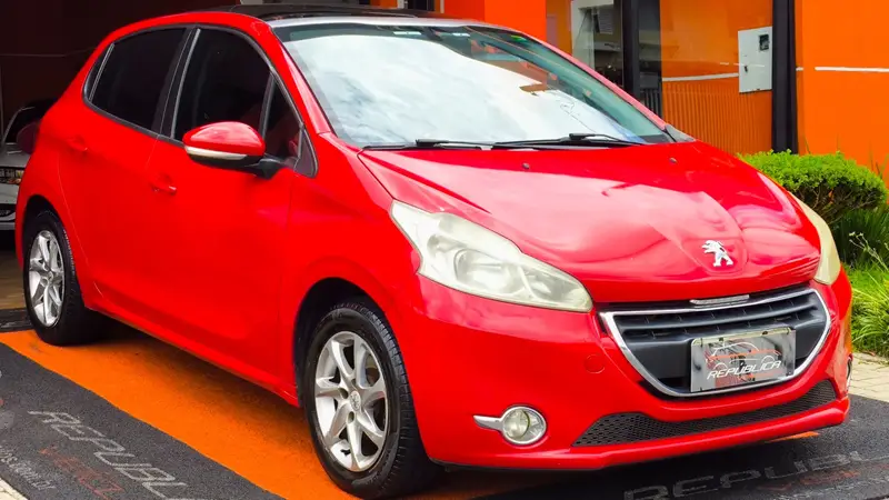 Peugeot 208 Active Pack 1.5 8V (Flex)