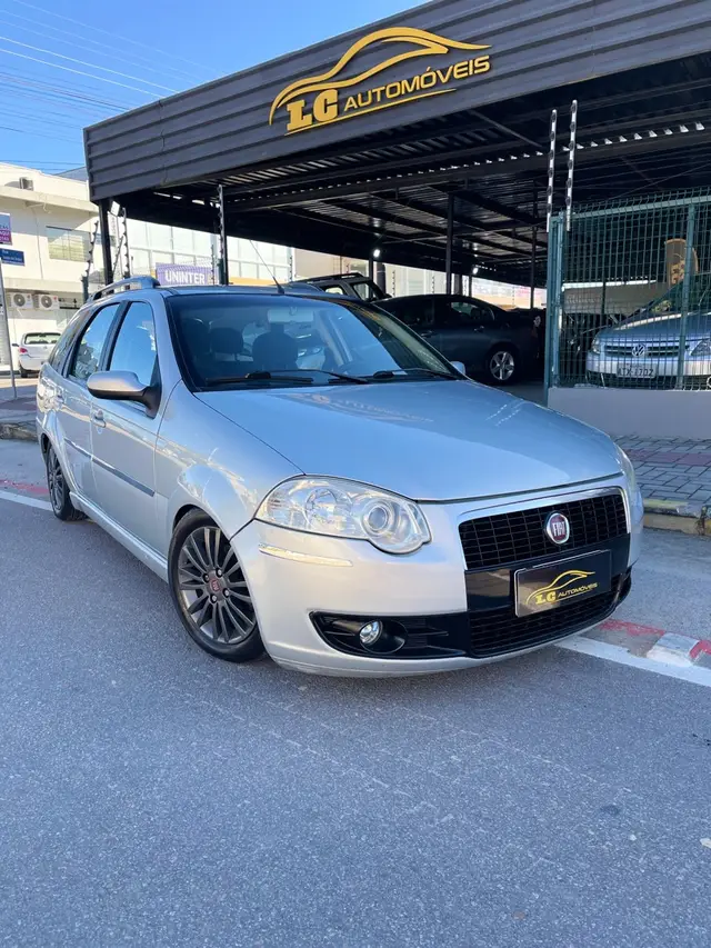 Carro Fiat Palio Weekend 2010 ELX 1.4 8V (Flex)