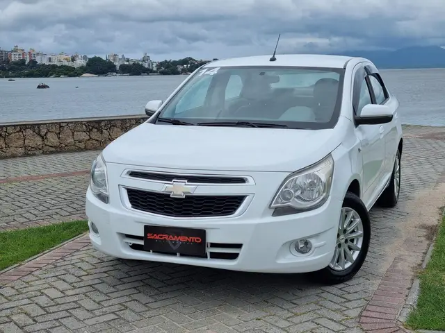 Carro Chevrolet Cobalt 2014 Advantage 1.4 8V (Flex)