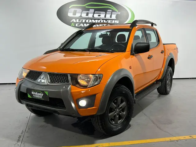 Carro Mitsubishi L200 Triton Sport 2016 3.2 DID-H Savana Off 4WD