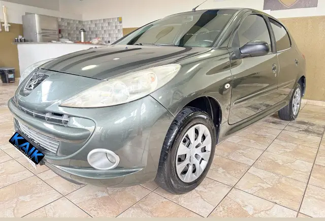 Carro Peugeot 207 2012 Hatch XR 1.4 8V (flex) 4p