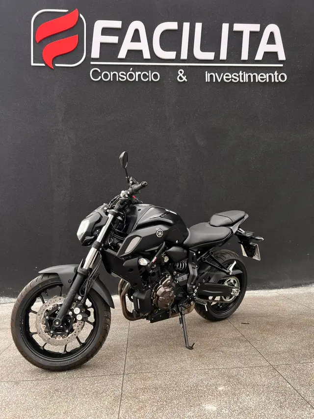 Carro Yamaha MT-07 2024 ABS