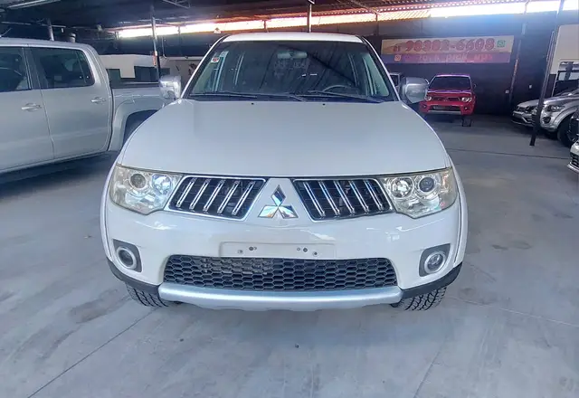 Carro Mitsubishi Pajero Dakar 2012 3.2 4WD (Aut)