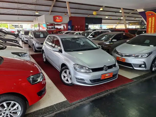 Carro Volkswagen Golf 2014 Comfortline 1.4 TSi