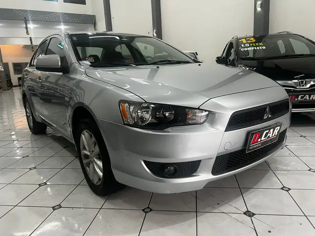 Carro Mitsubishi Lancer 2017 2.0 16V HLE CVT