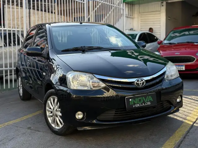 Carro Toyota Etios 2013 XLS 1.5 (Flex)