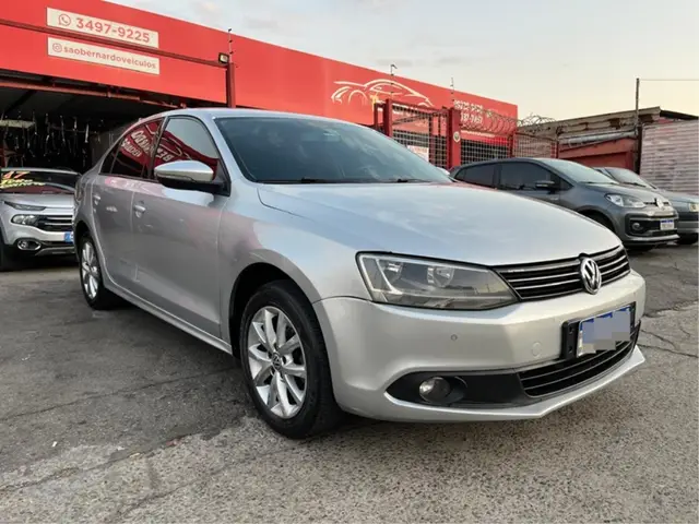 Carro Volkswagen Jetta 2013 2.0 Comfortline Tiptronic (Flex)