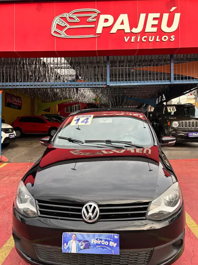 Carro Volkswagen Fox 2014 1.0 TEC (Flex) 4p