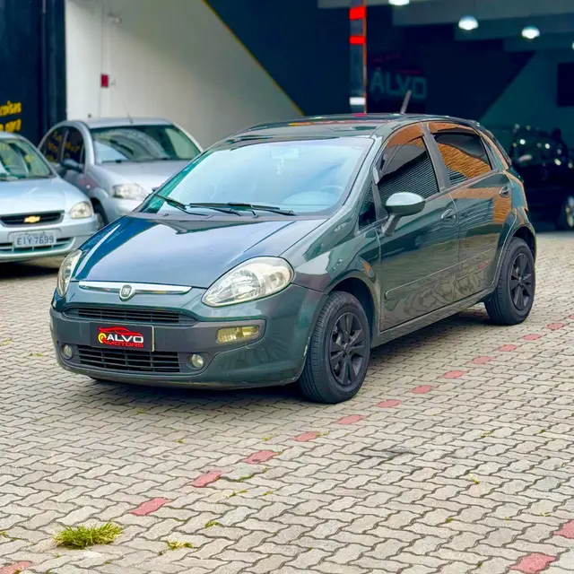 Carro Fiat Punto 2013 Essence 1.6 16V (Flex)