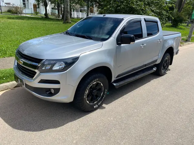 Carro Chevrolet S10 Cabine Dupla 2019 S10 2.8 CTDI LS 4WD (Cabine Dupla)