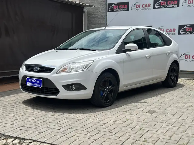 Carro Ford Focus Hatch 2012 GLX 1.6 16V (Flex)