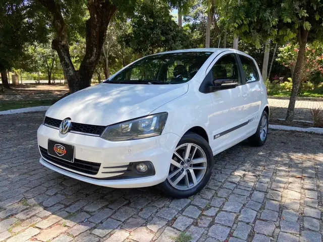 Carro Volkswagen Fox 2017 1.6 MSI Run (Flex)