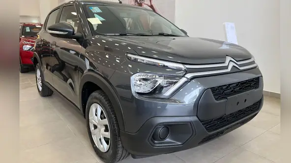 Configuração aposta no espaço e preço contra Fiat Mobi e Renault Kwid