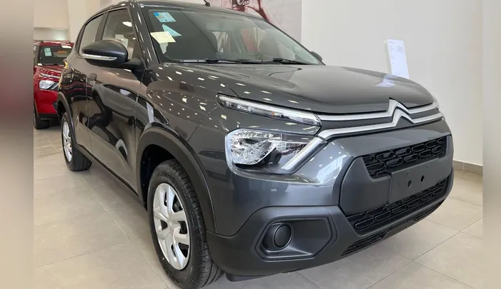 Configuração aposta no espaço e preço contra Fiat Mobi e Renault Kwid