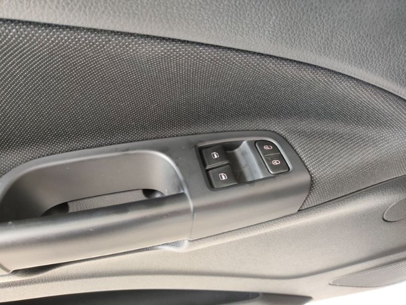 Gol 1.0 12v (Flex)13