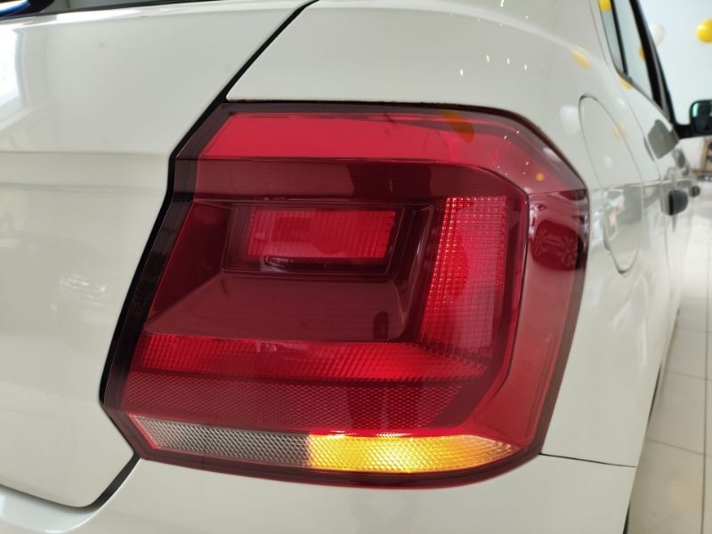 Gol 1.0 12v (Flex)14
