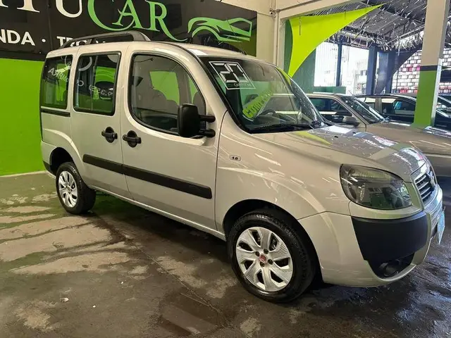 Carro Fiat Doblò 2020 Essence 1.8 16V (Flex)