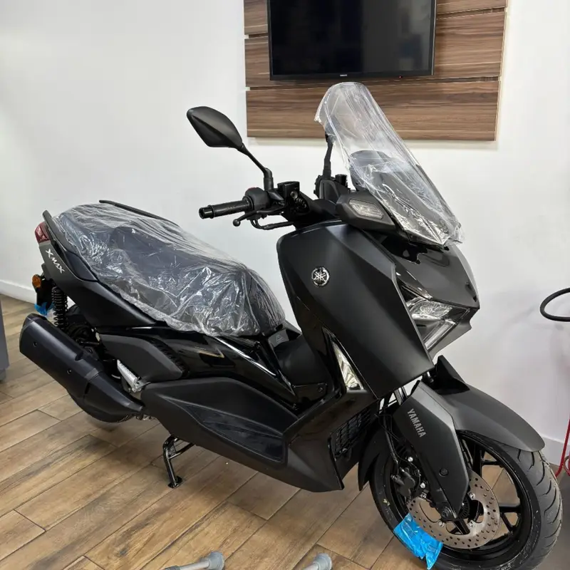 Yamaha XMax 250 Connected