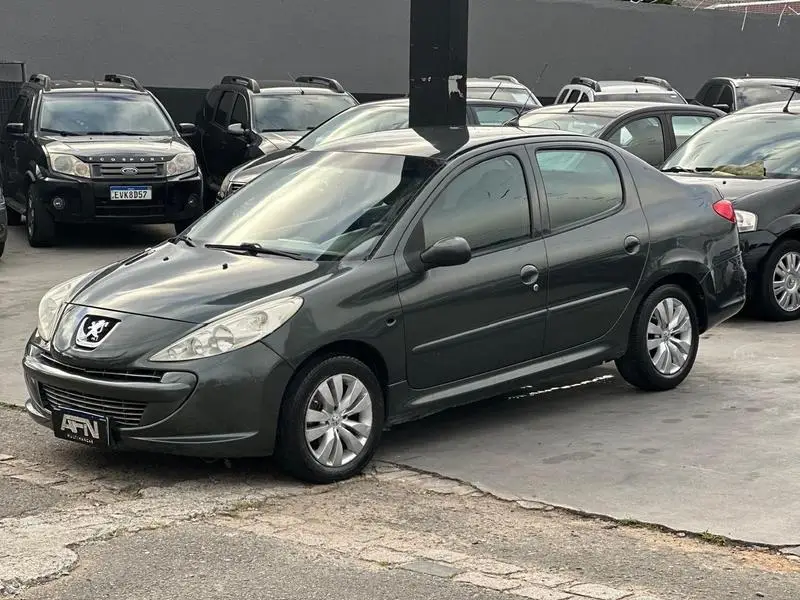 Peugeot 207 Sedan 207 Passion XR 1.4 8V (flex)