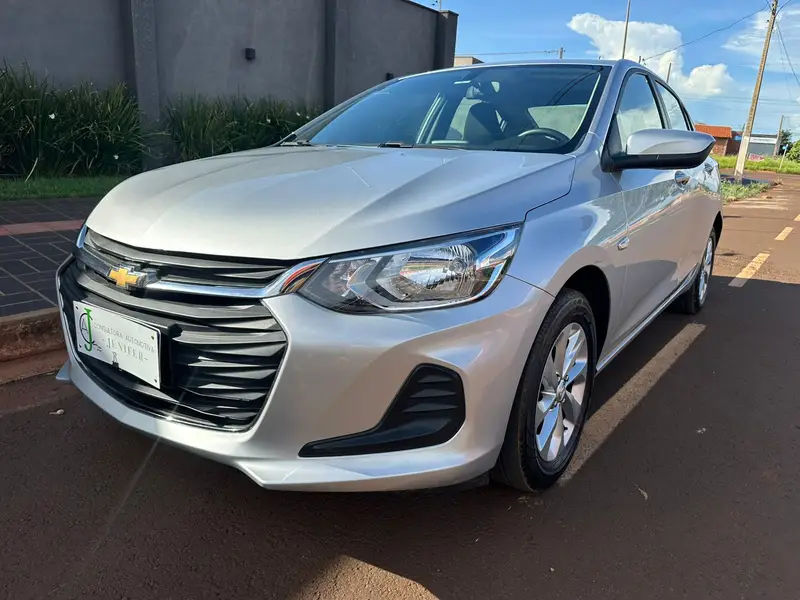 Chevrolet Onix Plus LT 1.0
