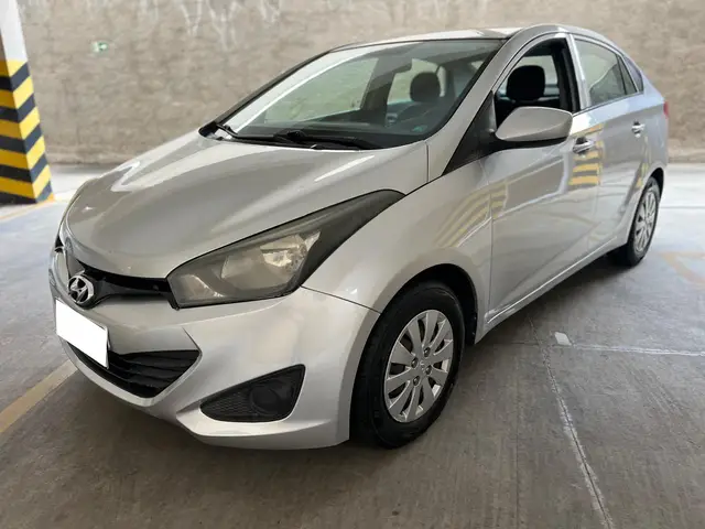 Carro Hyundai HB20S 2014 1.0 Comfort Plus (Flex)