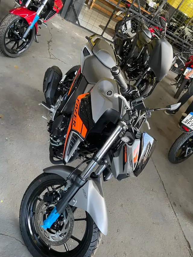 Moto Yamaha Fazer FZ25 2025 Connected