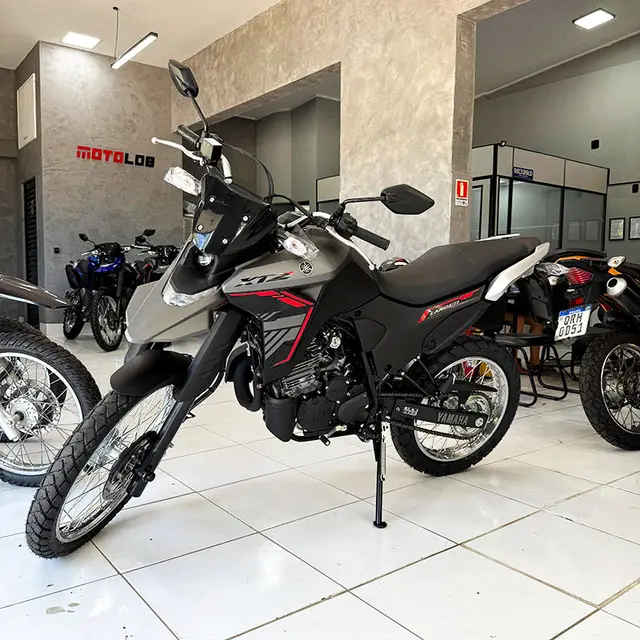 Moto Yamaha XTZ 250 Lander 2025 Connected