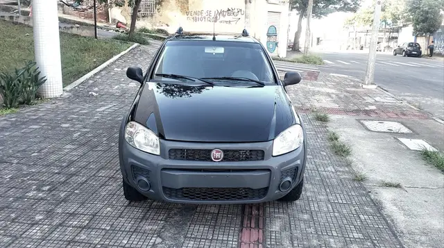 Carro Fiat Strada 2014 Working 1.4 (Flex)