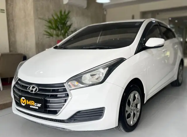 Carro Hyundai HB20S 2017 1.6 Comfort Plus (Flex)