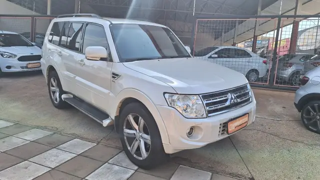 Carro Mitsubishi Pajero Full 2014 3.2 DI-D 3D HPE 4WD
