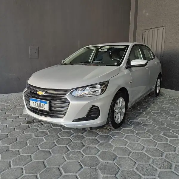Carro Chevrolet Onix 2023 LT 1.0