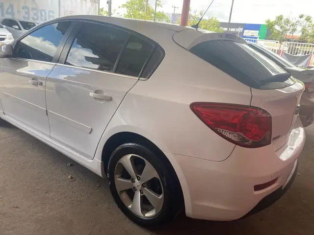 Carro Chevrolet Cruze Sport6 2013 LT 1.8 16V Ecotec (Flex)